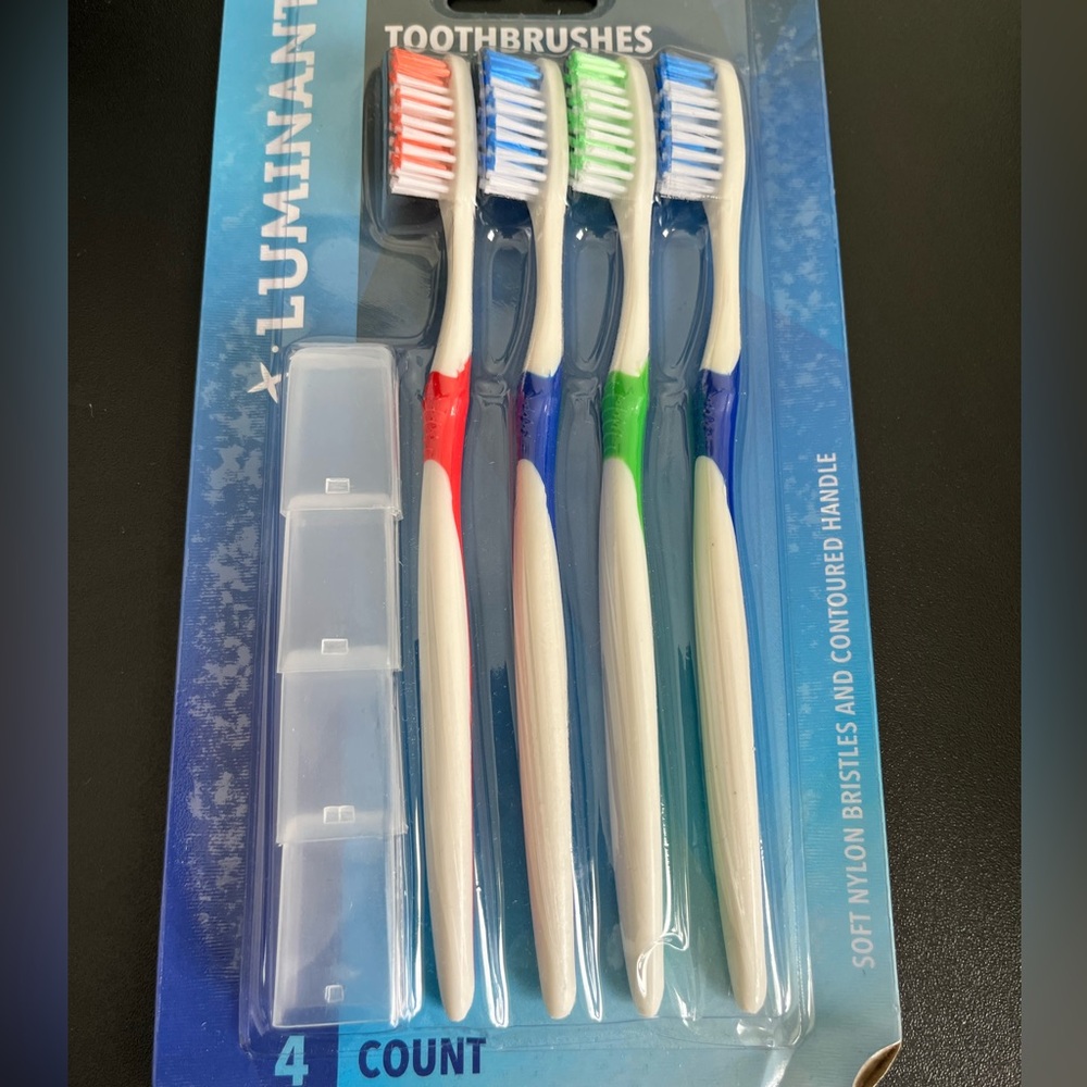Luminant Toothbrush Set - 4 Pack